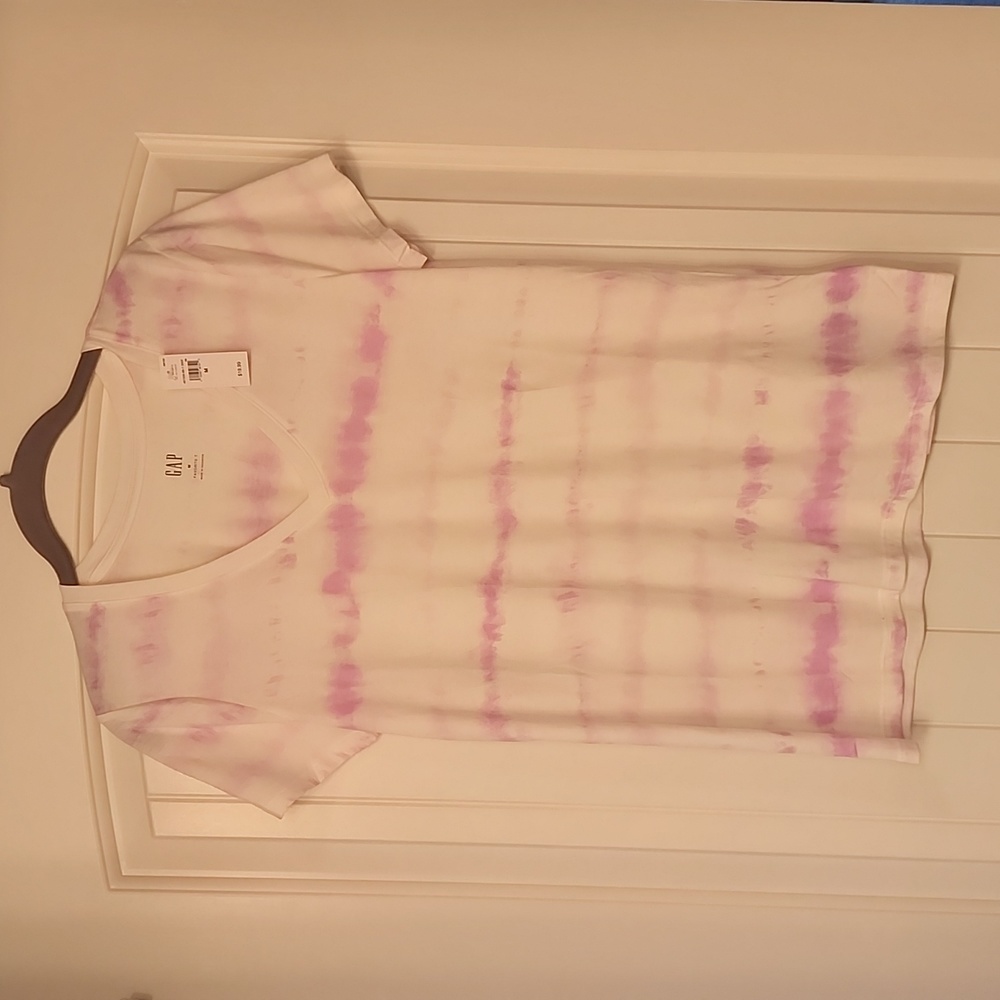 NWT GAP Favorite T